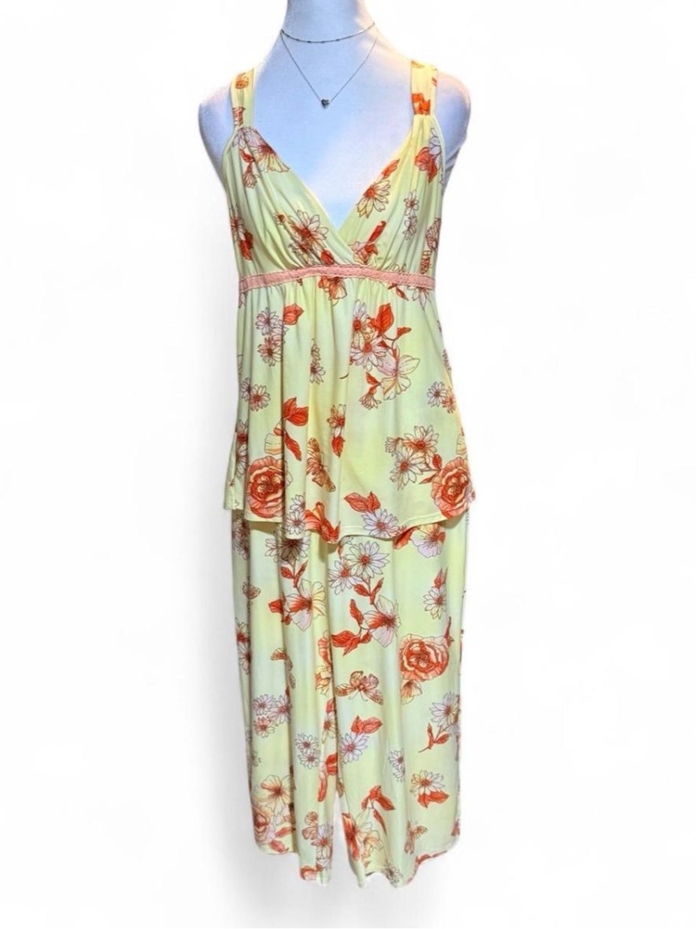 Linea Donatella 2 Piece Floral Knit Cami and Capri Pajama Lounge Set Size Small